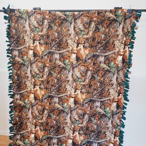 Realtree Deer Double-Sided Fleece Blanket Throw #58 (47in X 68in)